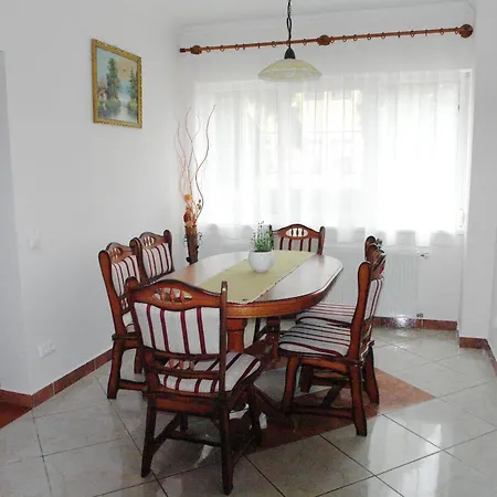 Apartment Rege Eger