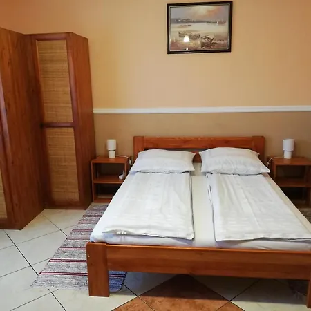 Apartman Rege *