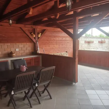 Rege Apartman *
